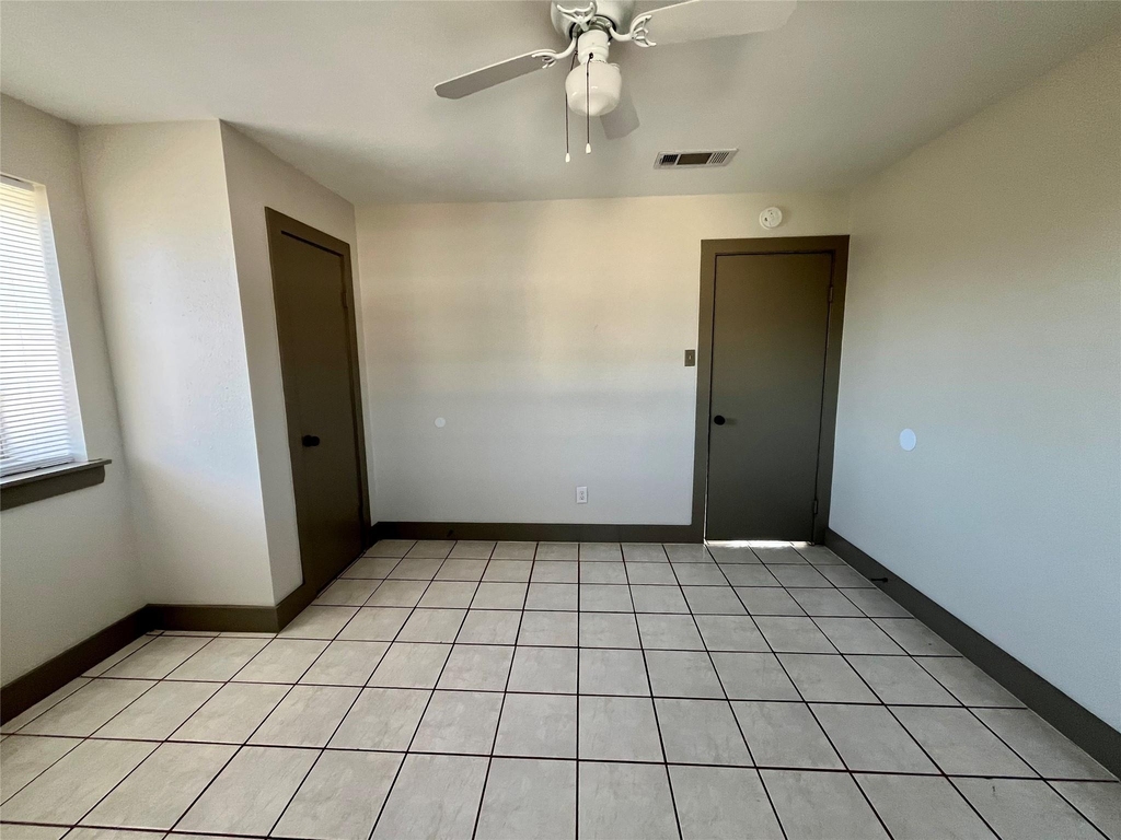1042 W Village Court - Photo 20