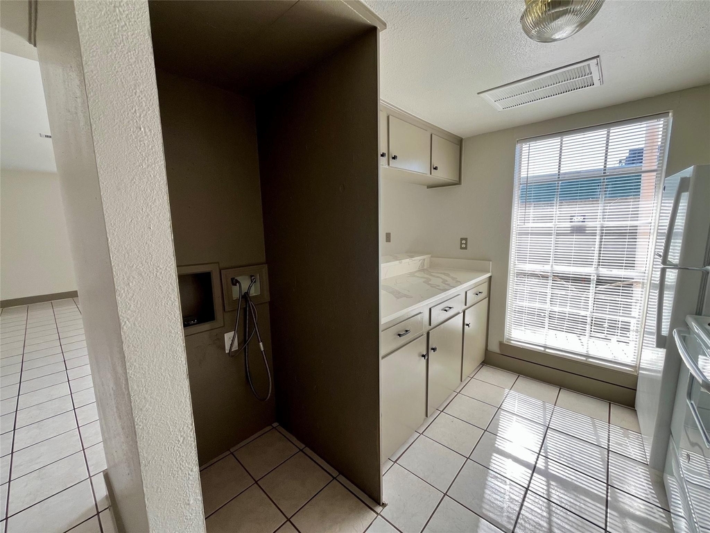 1042 W Village Court - Photo 12