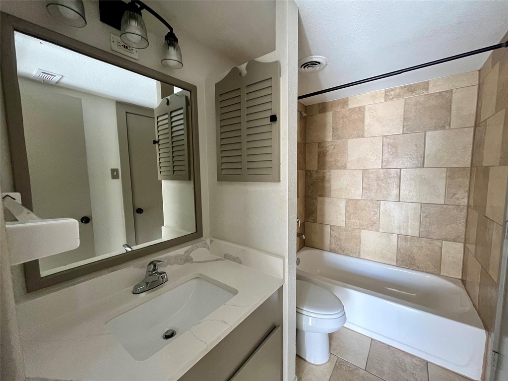 1042 W Village Court - Photo 19