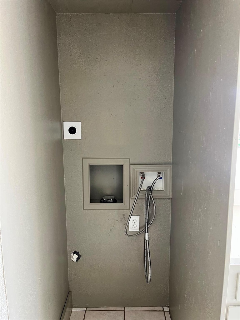 1042 W Village Court - Photo 13