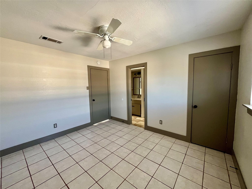 1042 W Village Court - Photo 18