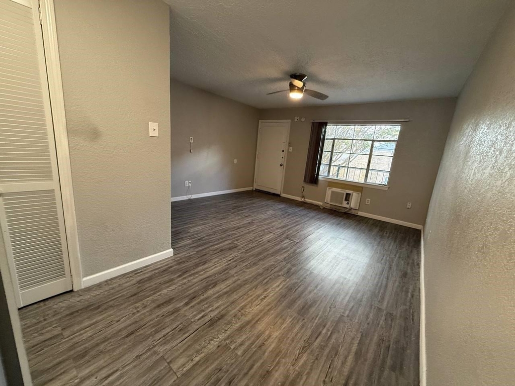 2501 Yoakum Boulevard - Photo 5