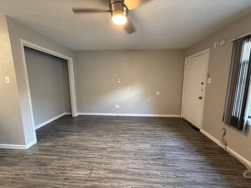 2501 Yoakum Boulevard - Photo 19