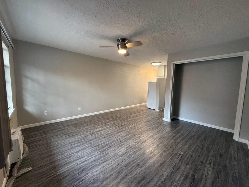 2501 Yoakum Boulevard - Photo 6