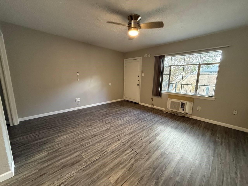 2501 Yoakum Boulevard - Photo 3