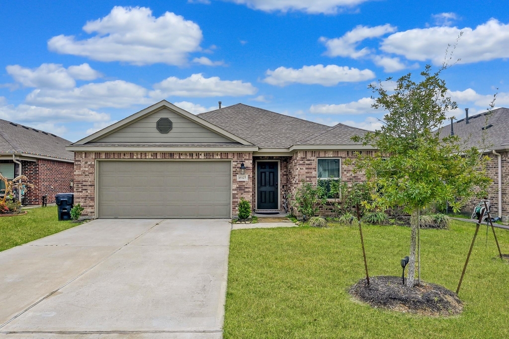 15127 Willow Tree Lane - Photo 1