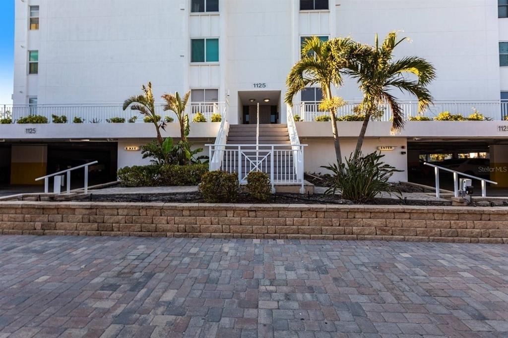 1125 W Peppertree Drive - Photo 25