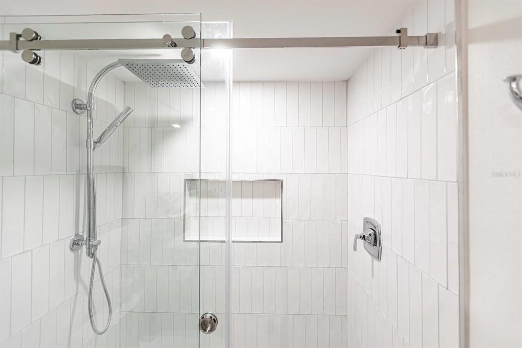 1125 W Peppertree Drive - Photo 18