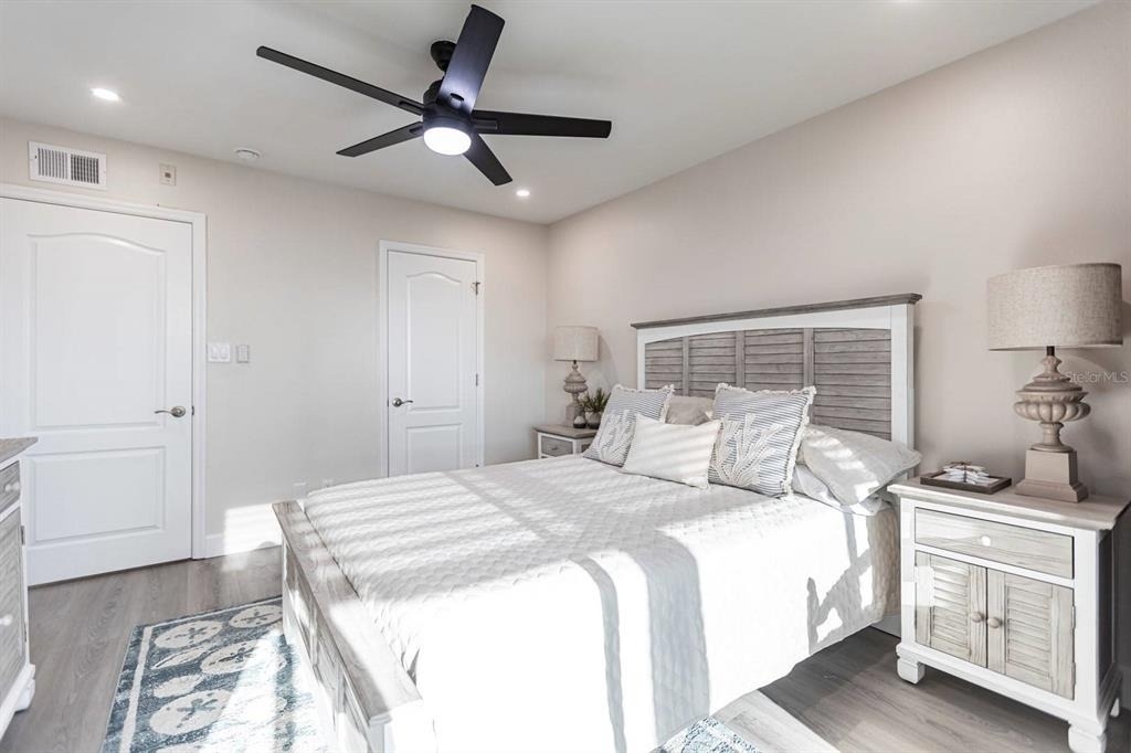 1125 W Peppertree Drive - Photo 21