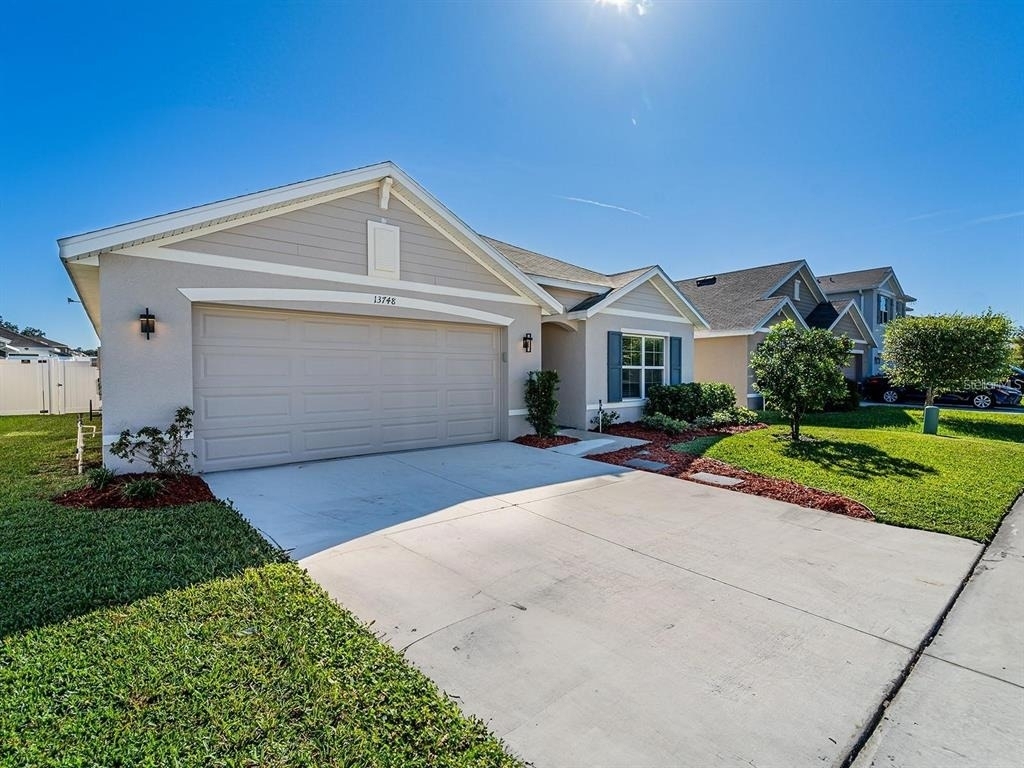 13748 Wineberry Drive - Photo 2