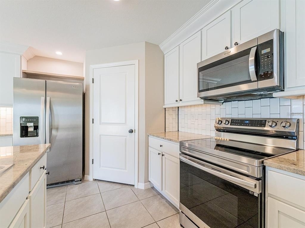 13748 Wineberry Drive - Photo 7