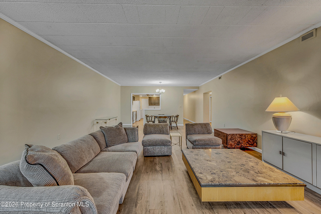 550 Clay Avenue - Photo 8