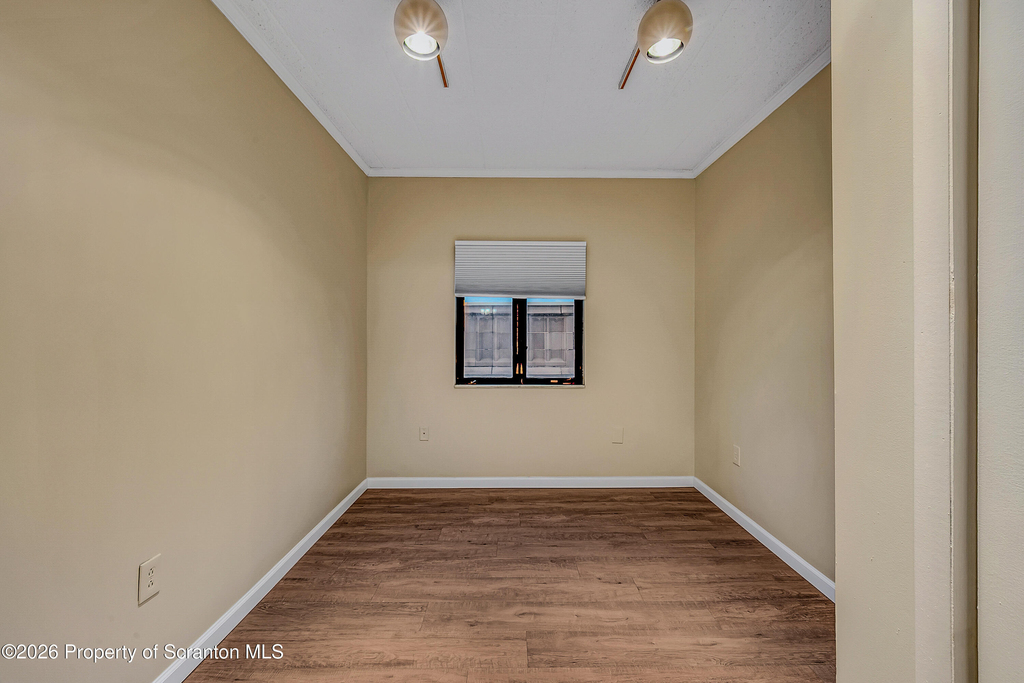 550 Clay Avenue - Photo 5