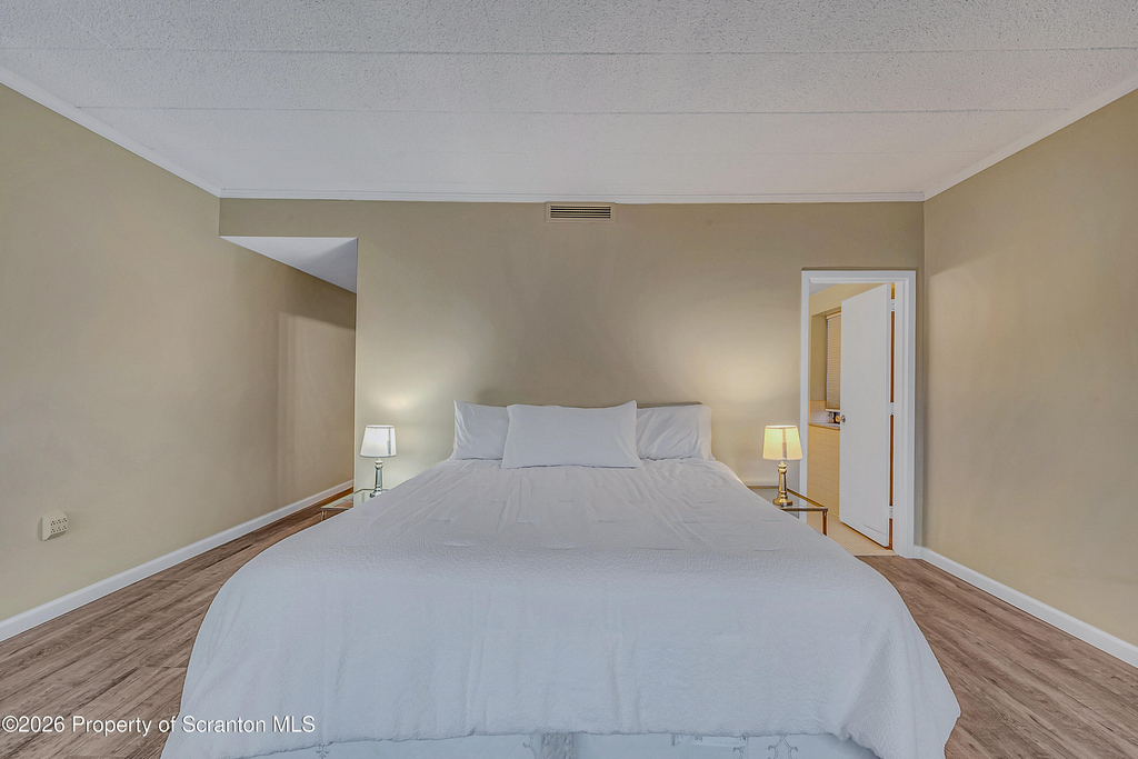 550 Clay Avenue - Photo 2