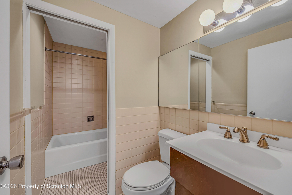 550 Clay Avenue - Photo 7