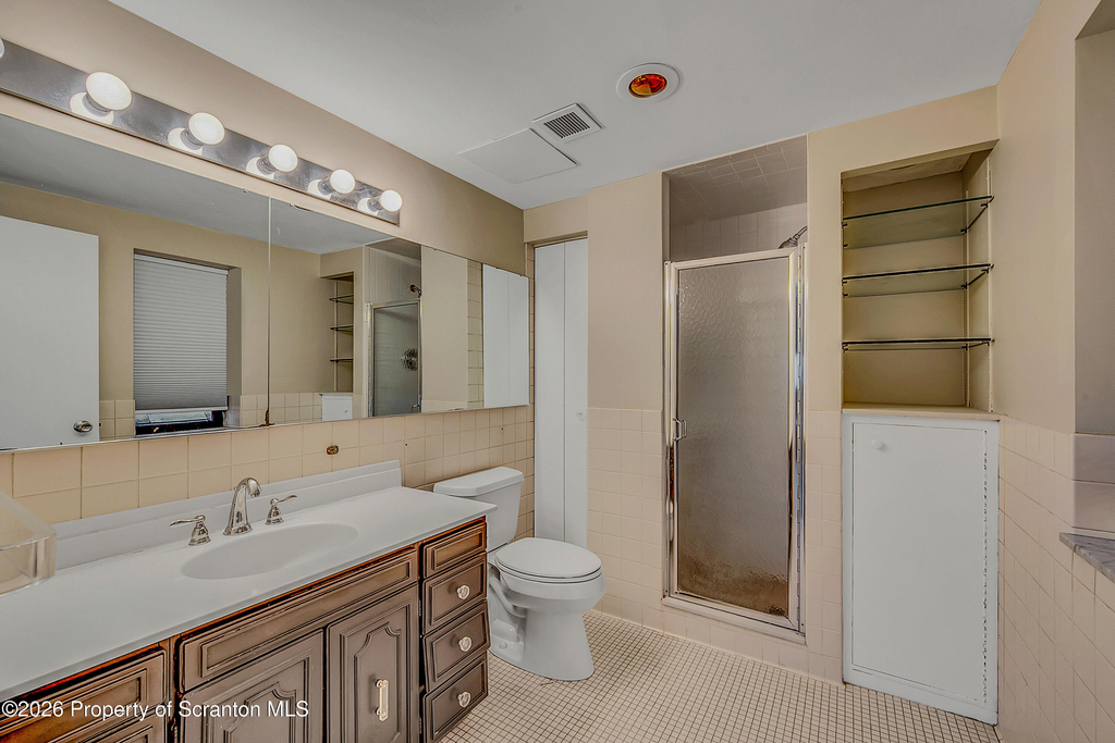 550 Clay Avenue - Photo 3