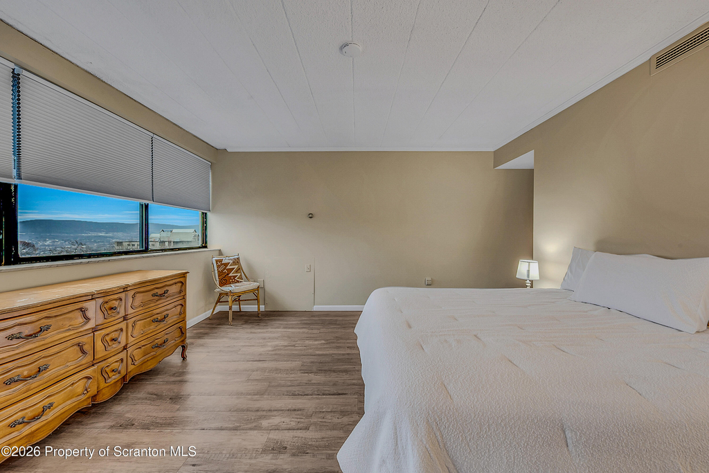 550 Clay Avenue - Photo 1