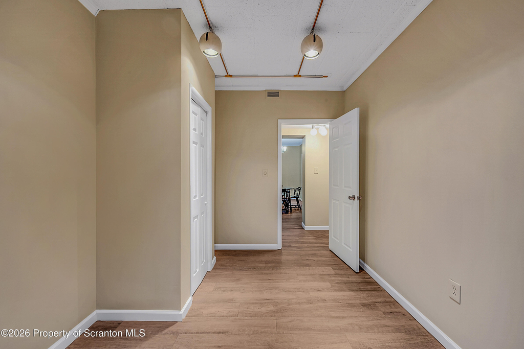 550 Clay Avenue - Photo 16