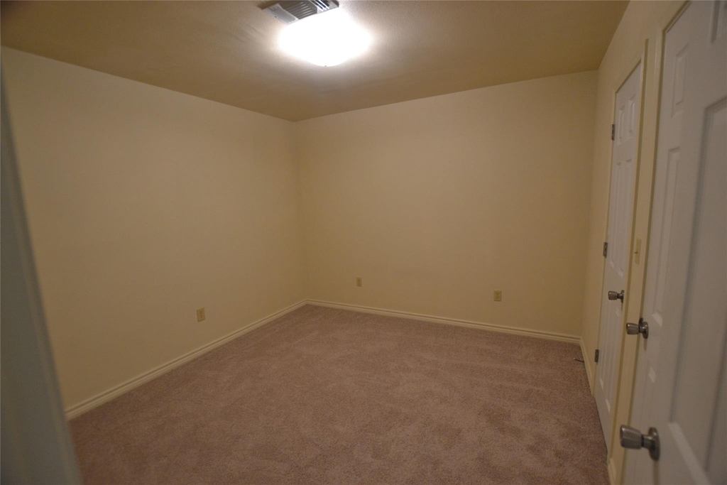 253 Old Groveton Road S - Photo 3