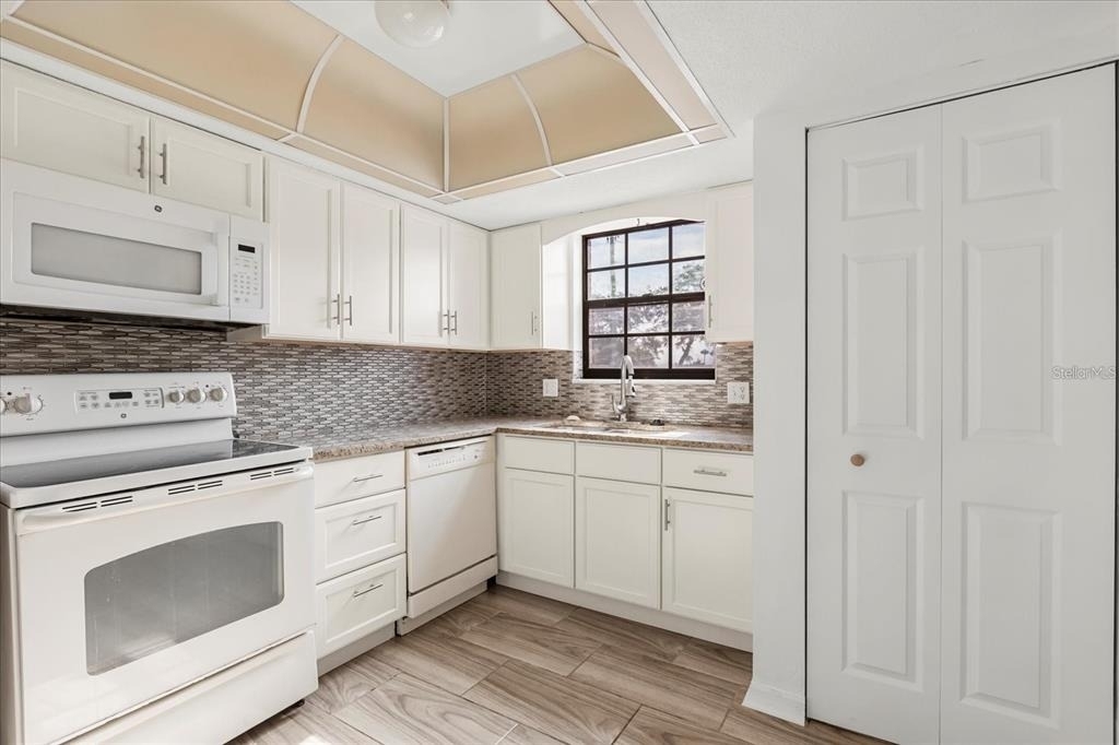 2250 S Palmetto Avenue - Photo 8