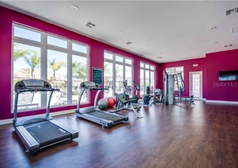 9004 Shine Drive - Photo 10