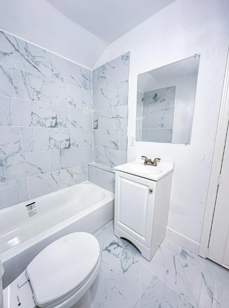 2555 Pierce Street - Photo 9