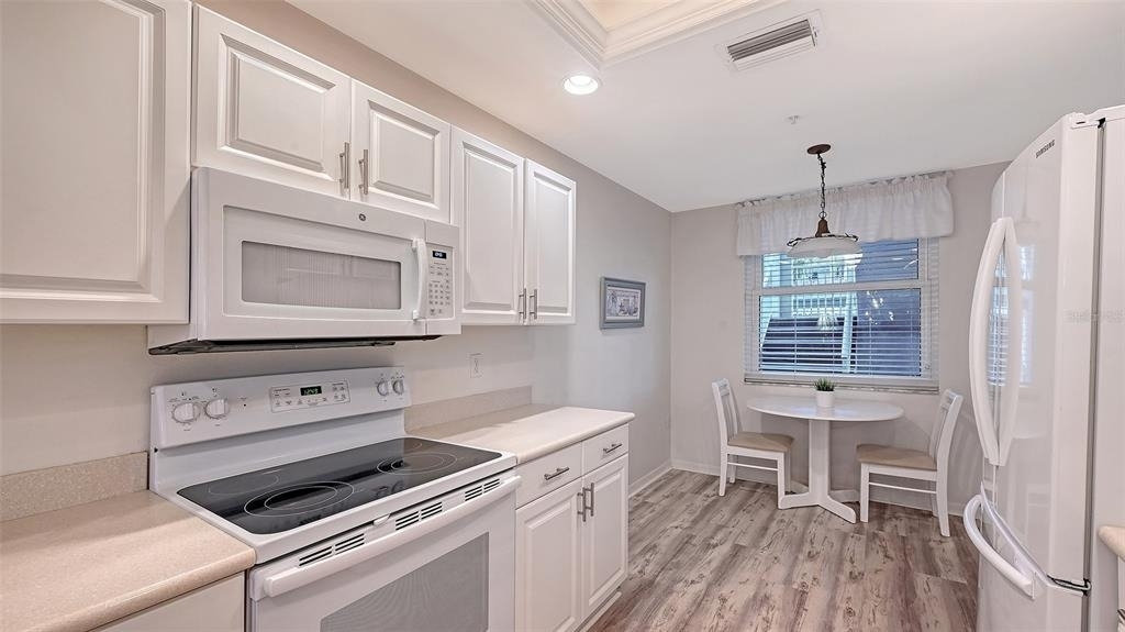 8750 Olde Hickory Avenue - Photo 13