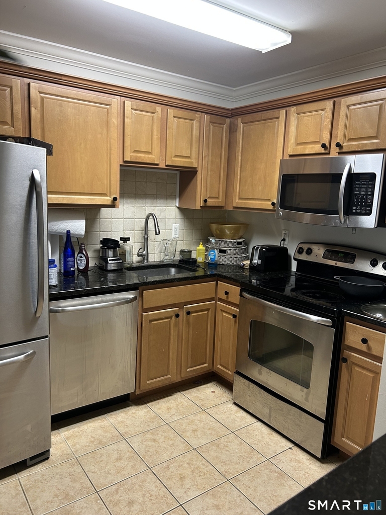 19 Isaacs Street - Photo 2