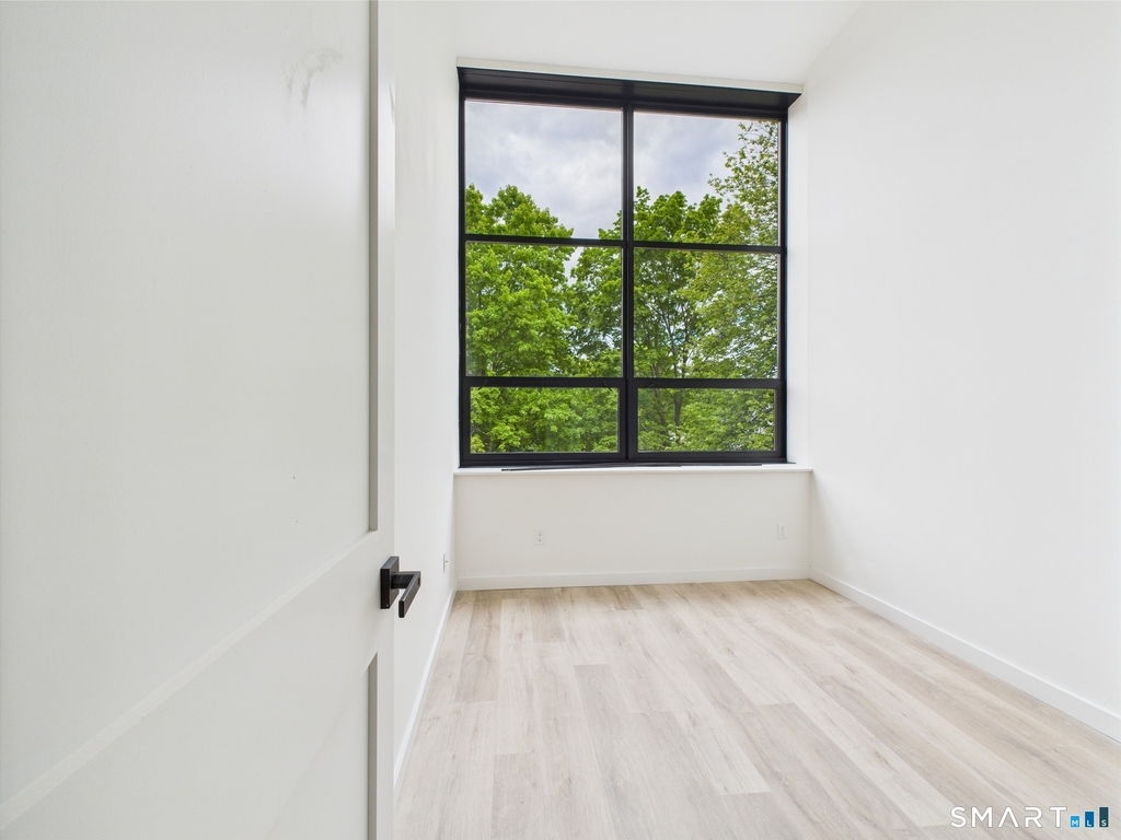 165 Richards Street - Photo 3