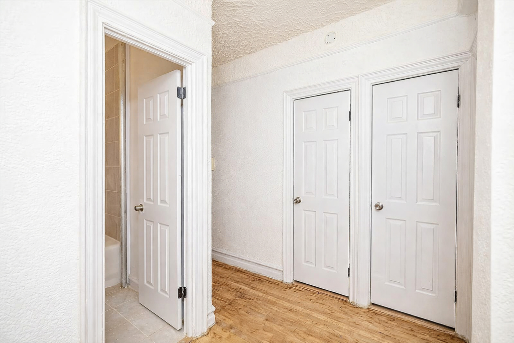 92 East 53rd Street - Photo 5