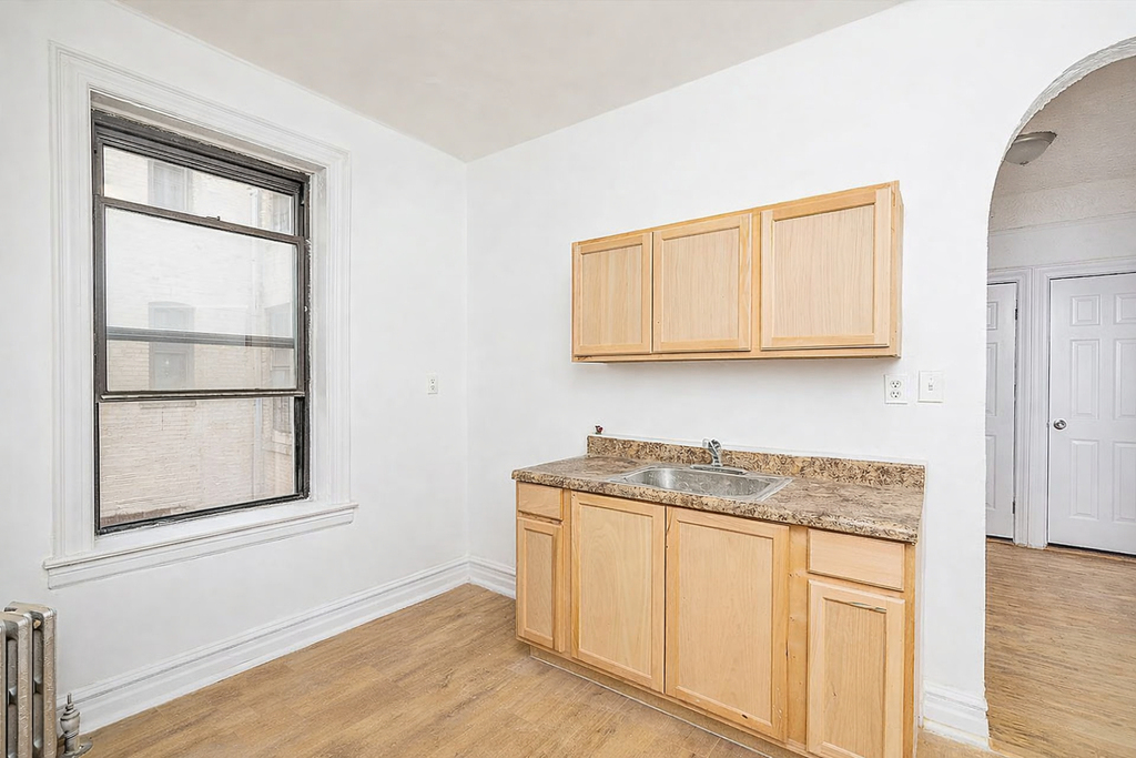 92 East 53rd Street - Photo 1