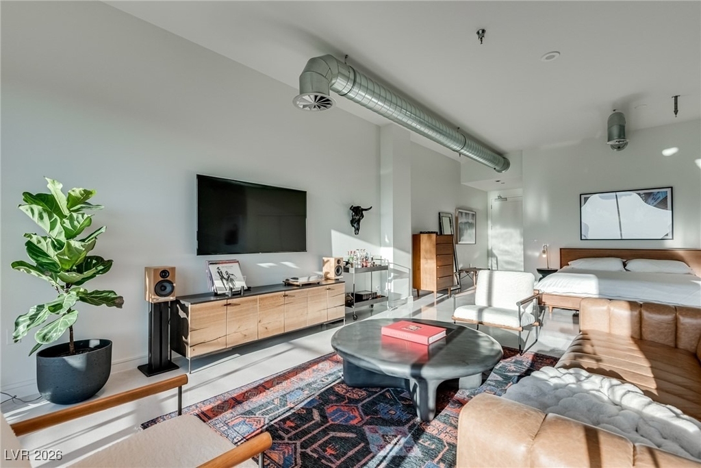 200 Hoover Avenue - Photo 4