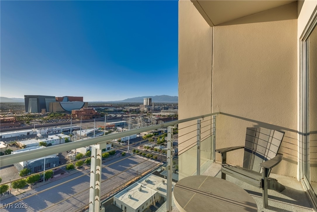 200 Hoover Avenue - Photo 18