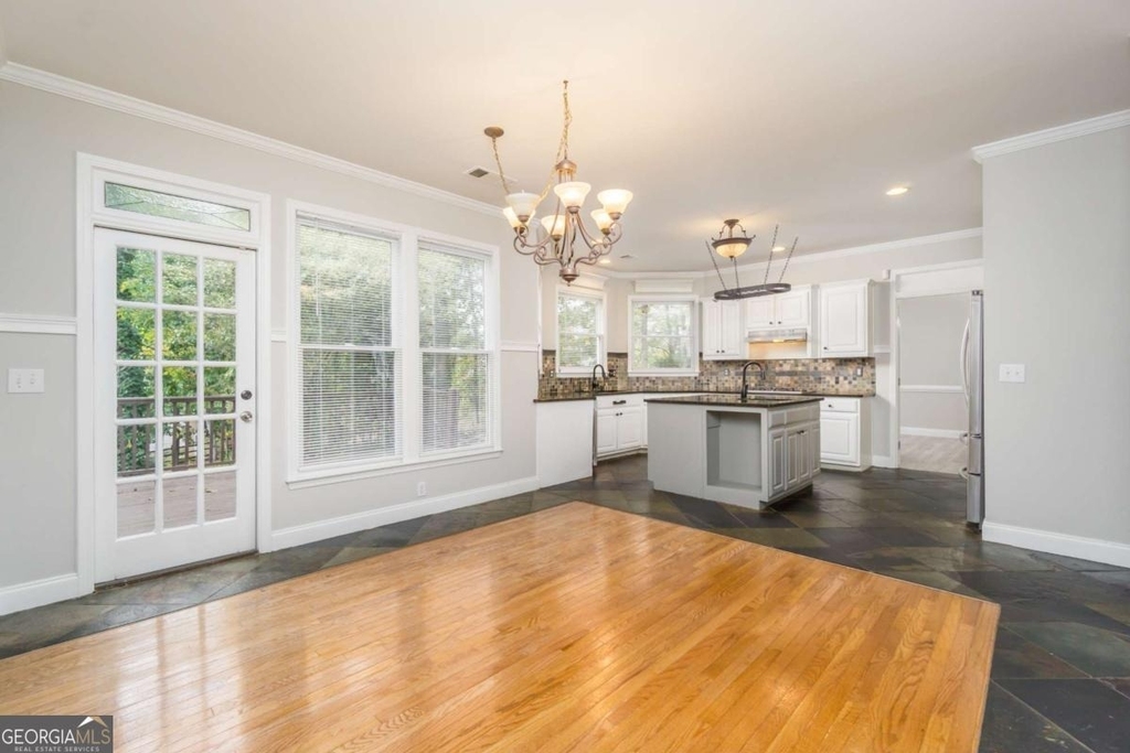 6710 Timber Cove Point - Photo 16