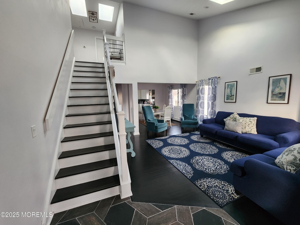 416 Blodgett Avenue - Photo 1