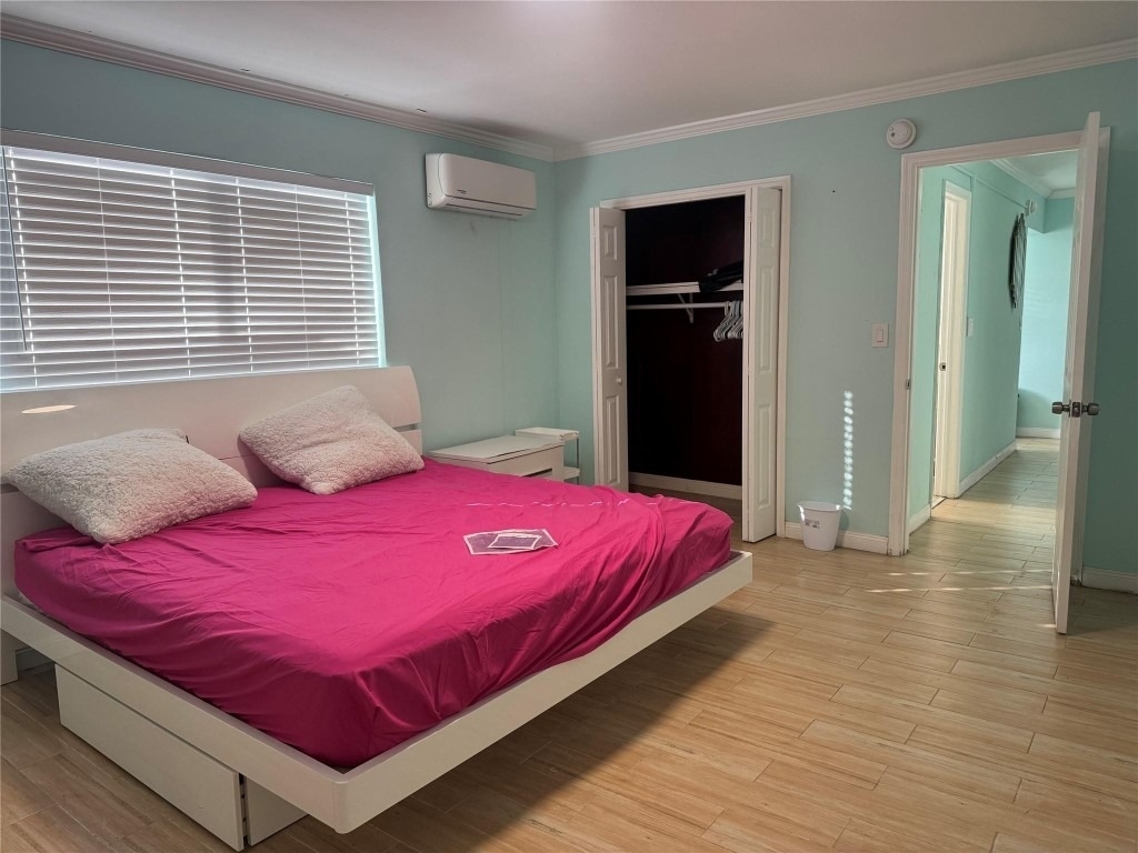 323 Monroe Street - Photo 2