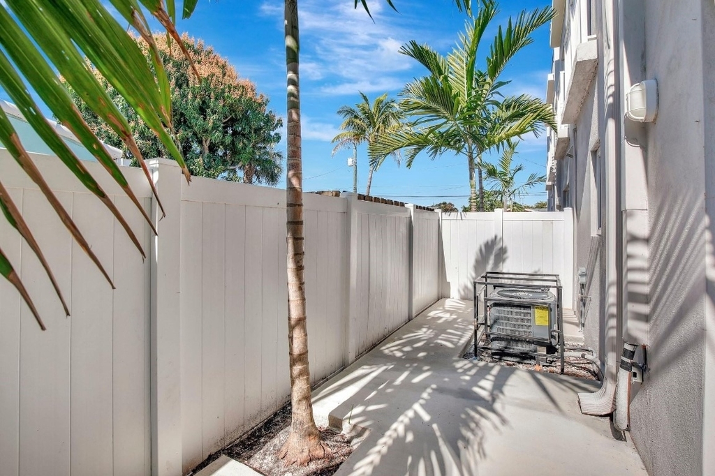 1104 S 20th Avenue - Photo 20