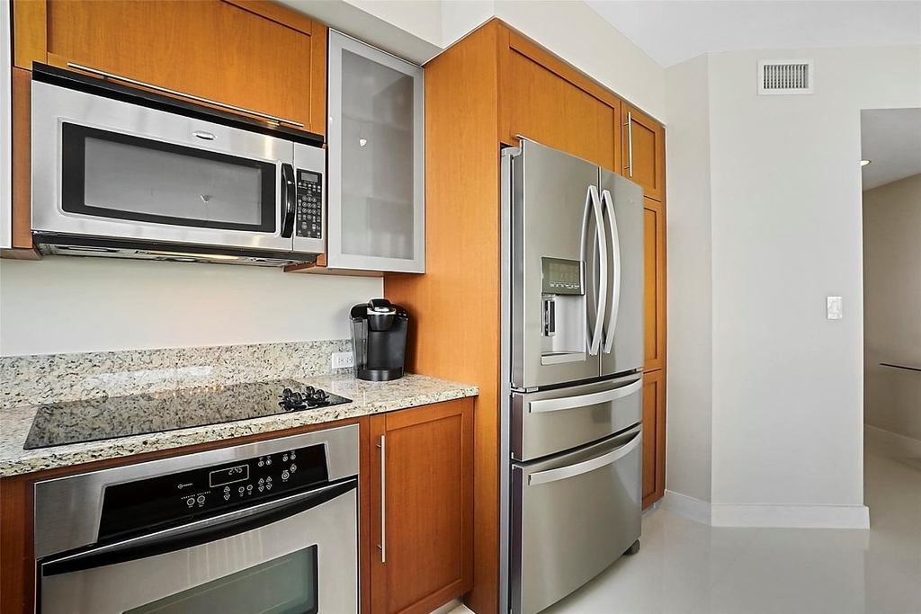 2831 N Ocean Boulevard - Photo 7