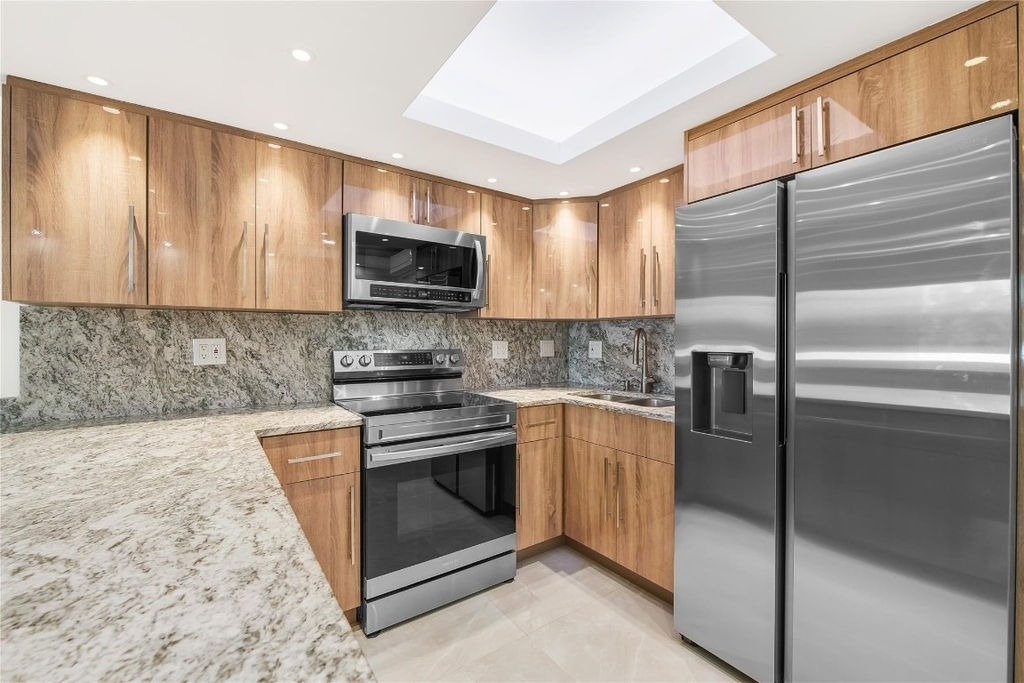 2170 Ne 51st Court - Photo 5