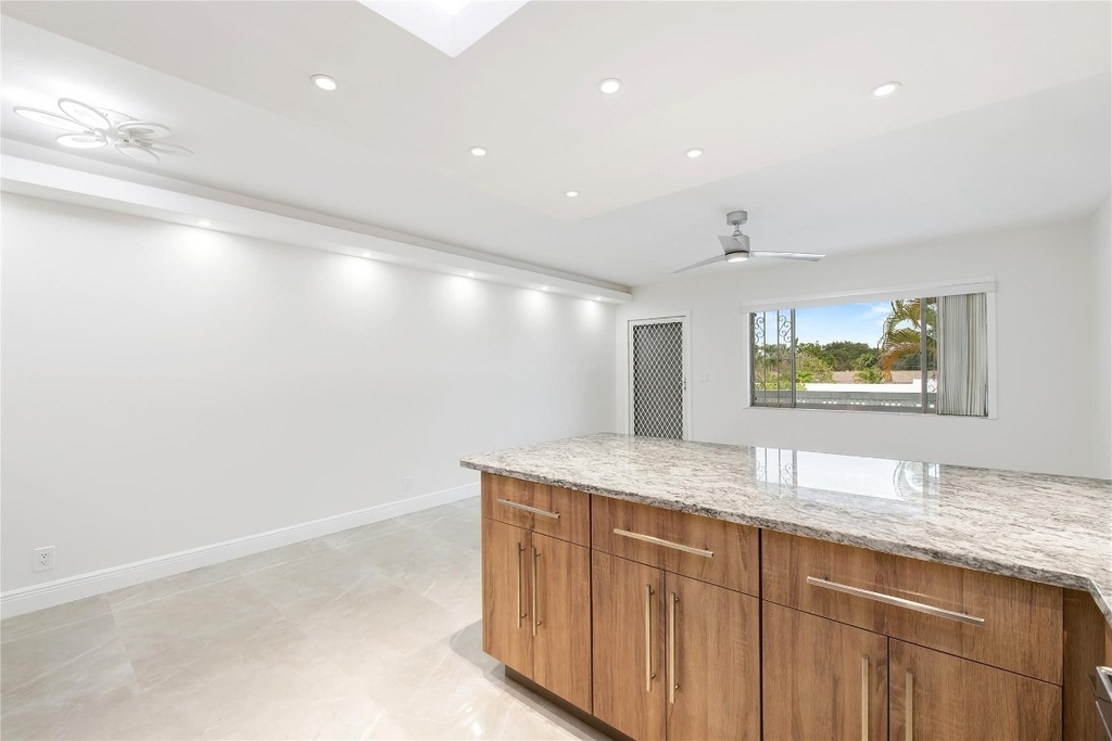 2170 Ne 51st Court - Photo 11