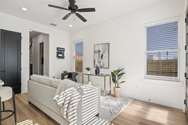 172 W 17th Street - Photo 6
