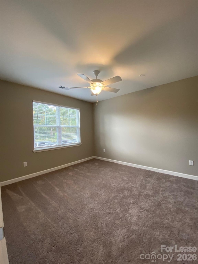 90 Riverside Drive - Photo 17