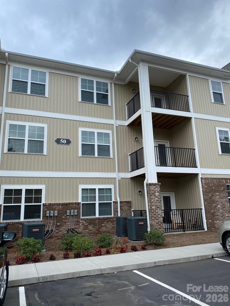 90 Riverside Drive - Photo 3