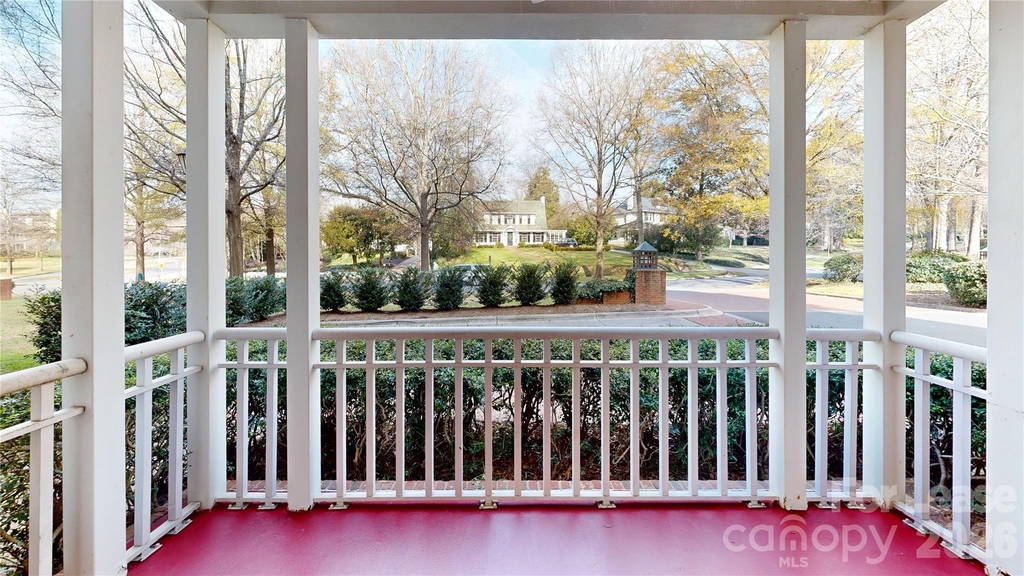 1301 Queens Road - Photo 7