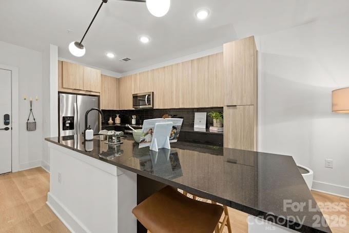 536 W Tremont Avenue - Photo 16