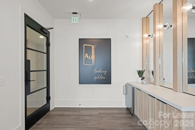 536 W Tremont Avenue - Photo 10