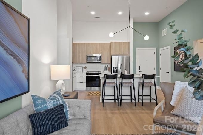 536 W Tremont Avenue - Photo 14