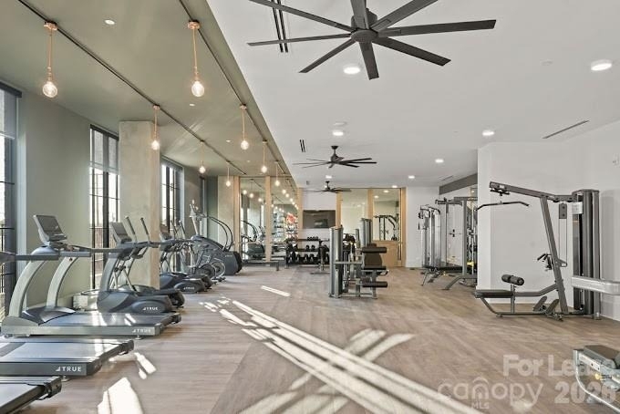 536 W Tremont Avenue - Photo 13