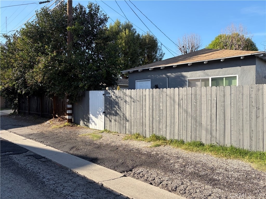 12610 Martha Street - Photo 20