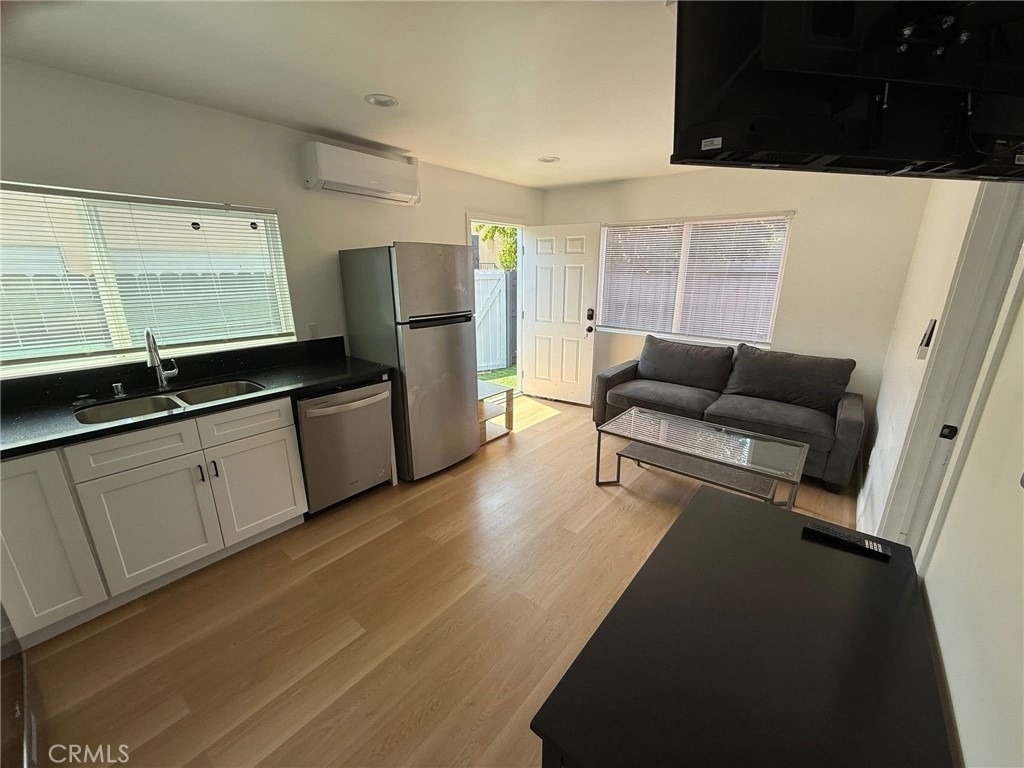12610 Martha Street - Photo 6